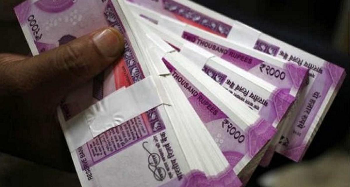 Rupee hits fresh all-time low of 71.79 against US dollar